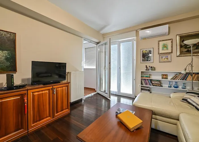 Dada -excellent Nearby Old Apartment Zadar
