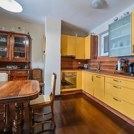 Dada -excellent Nearby Old Apartman